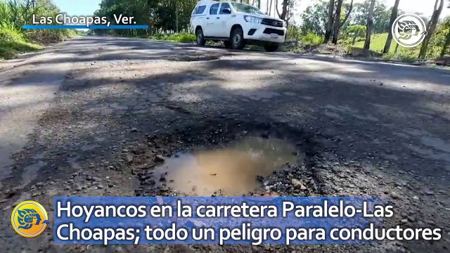 Hoyancos en la carretera Paralelo-Las Choapas; todo un peligro para conductores