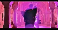 Kiara Advani Hot Kissing Scene