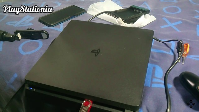 Compro una PS4 de una casa de empeños