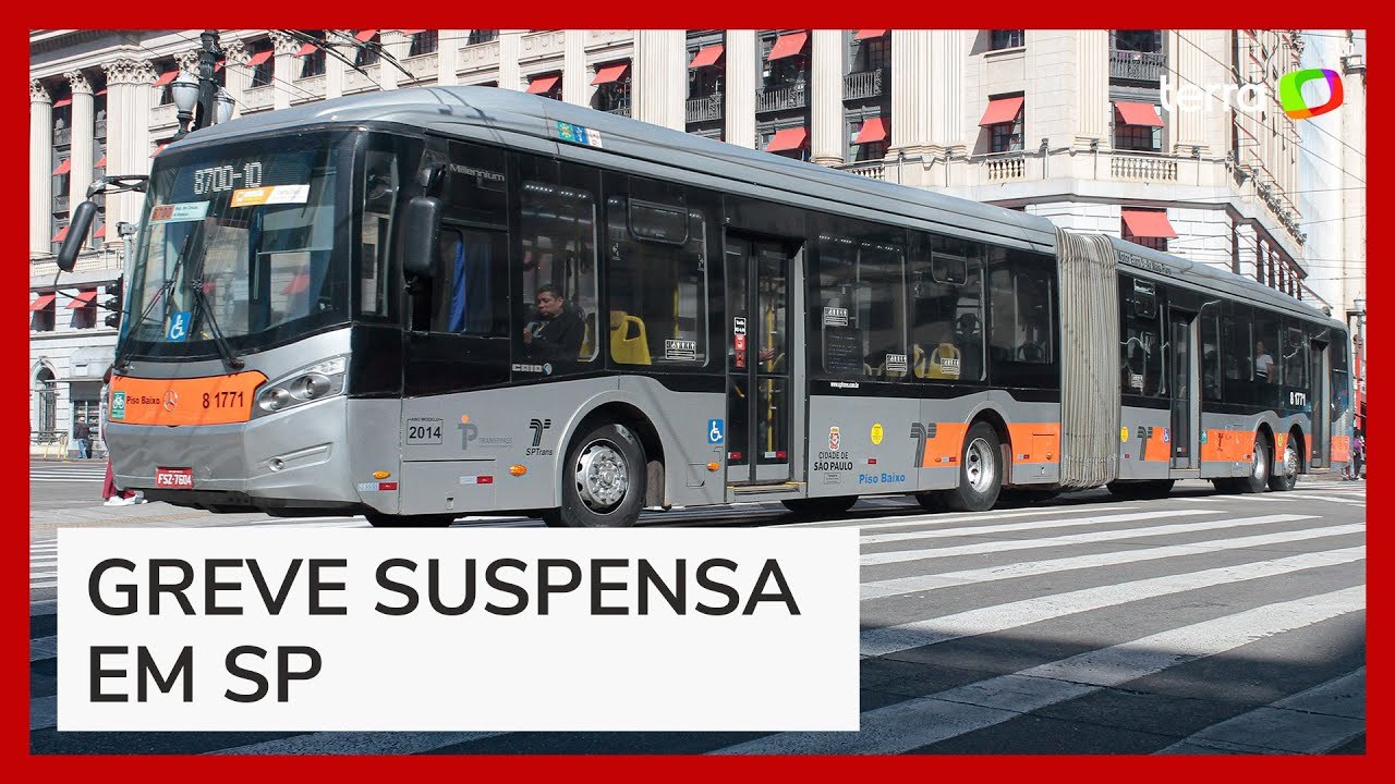 Em reviravolta, greve de motoristas e cobradores de ônibus é suspensa em São Paulo