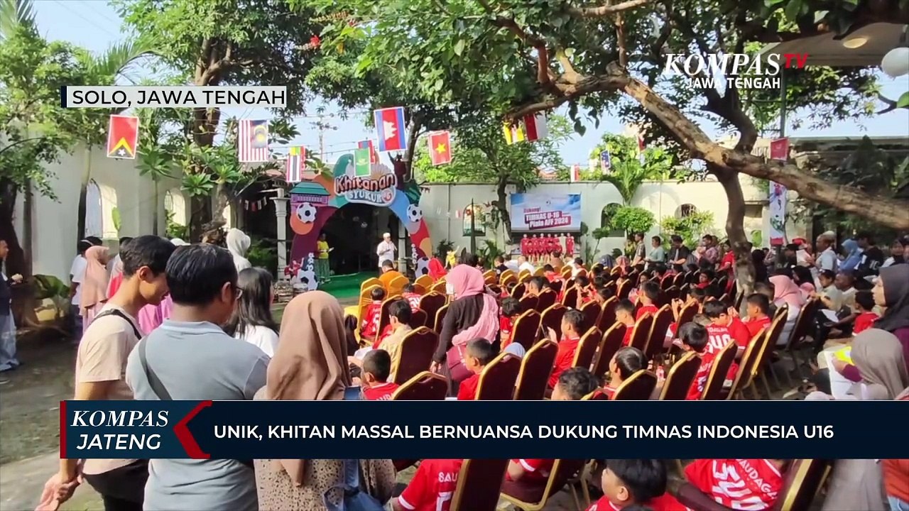 Unik, Khitanan Massal Bernuansa Dukung Timnas Indonesia U-16