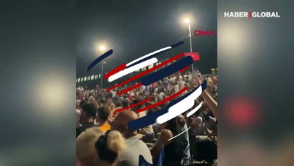 Bakırköy'de Marmaray milli maçı izlemek için durdu