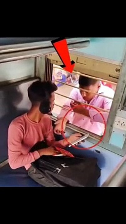Train Phone Snatching Live Show