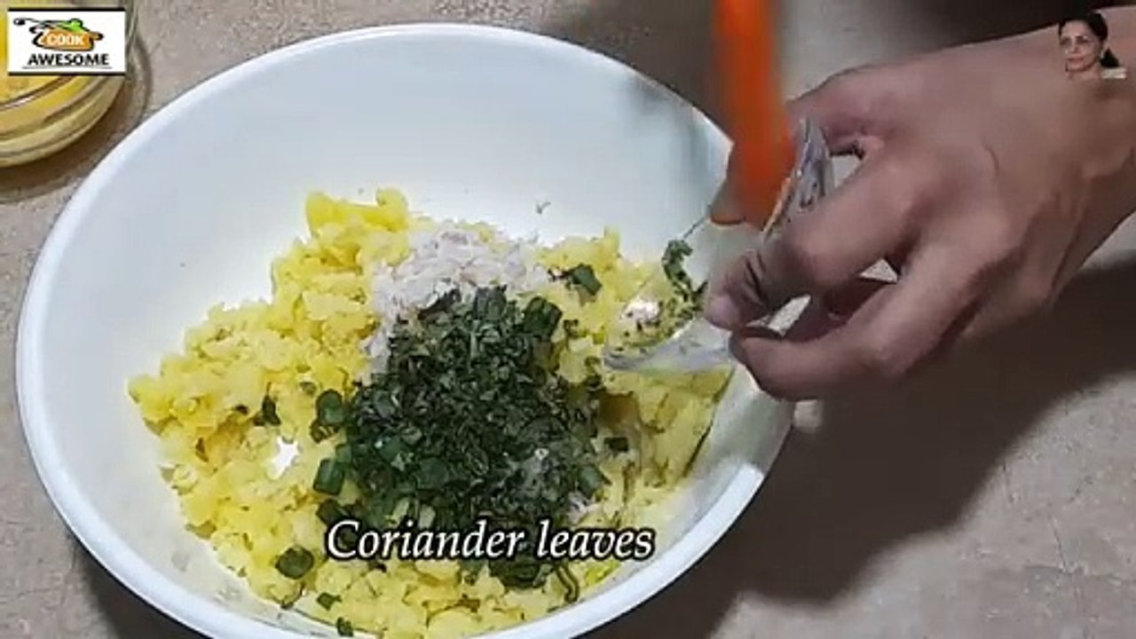 Potato jalebi _ Aloo ki Jalebi Recipe _ آلو کی جلیبی _ Tea Time Snack _ Cook Awesome (1)