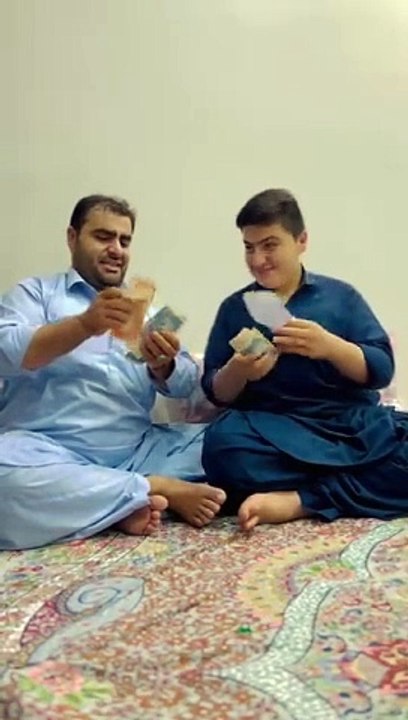 تنخواہ ائی ہے