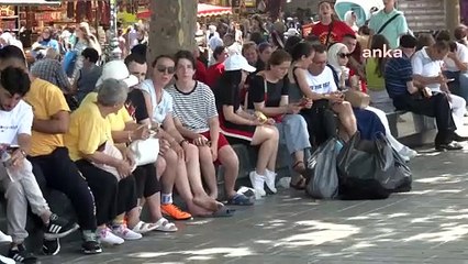 Vatandaştan 'Asgari ücret düşük değil' diyen Şimşek'e: Ayda 20 gün açız