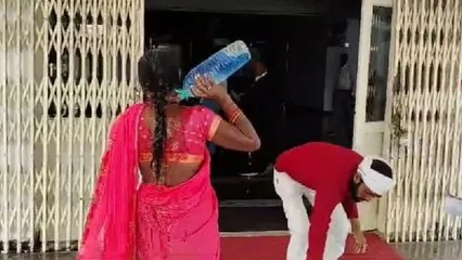 Sagar News: कलेक्टर से मिलने आई महिला ने खुद पर केरोसिन डालकर की आत्महत्या की कोशिश