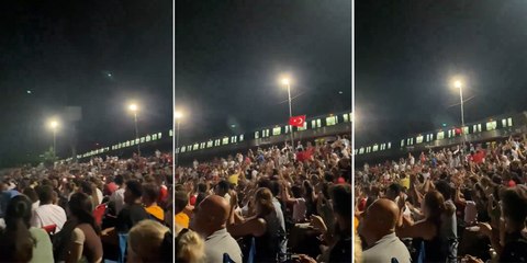 Makinist, Bakırköy Sahili'nde taraftarları sevindiren hareket yaptı