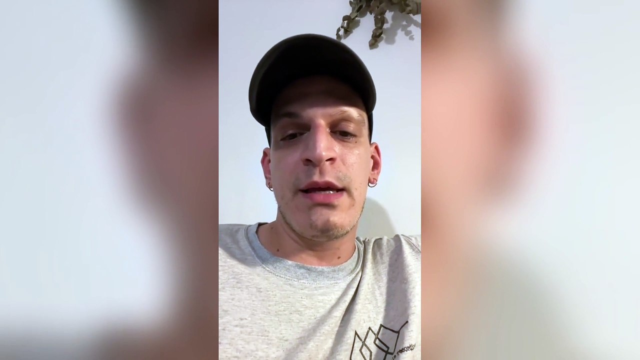 «Siamo stati aggrediti da una gang che girava in Ferrari e Lamborghini. Insulti e botte»