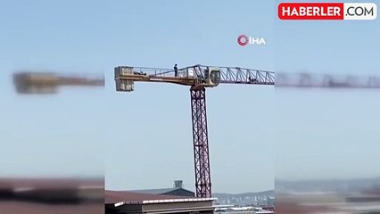 Ezan sesini duyunca vincin yönünü kıbleye çevirdi, namazını kıldı