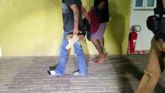 PM prende três indivíduos em posse de maconha, suspeitos de invadirem obra