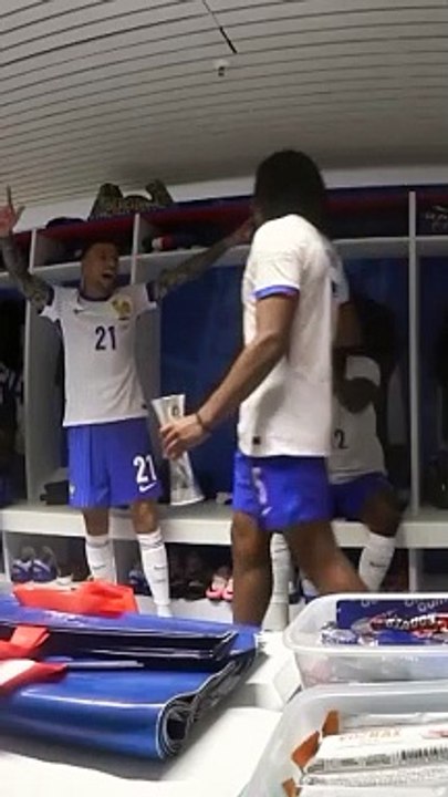 L'énorme hommage à Jules Koundé dans le vestiaire de l'équipe de france après leur victoire face à la Belgique