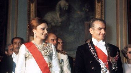 GALA VIDEO - Farah Diba : exil, morts de son mari et de ses deux enfants… l’impératrice d’Iran prête à tout raconter