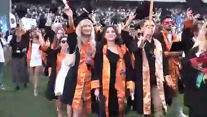 66 yaşında 6 üniversite bitirdi