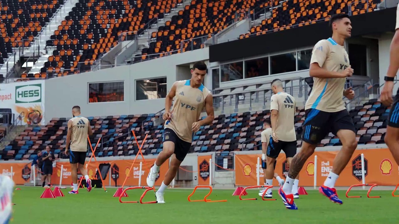 La selección argentina entrenó en Houston de cara a los cuartos de final de la Copa América