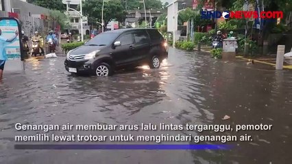 Download Video: Kawasan Kemang Raya Terendam Banjir Usai Hujan Deras, Arus Lalu Lintas Terganggu