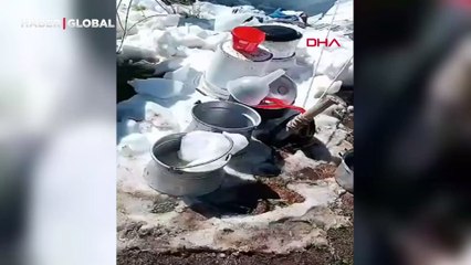 Karlıova’ya yağan dolu yaylayı beyaza bürüdü