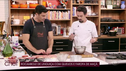 Rocambole de linguiça com queijos e farofa de maçã | Band Receitas