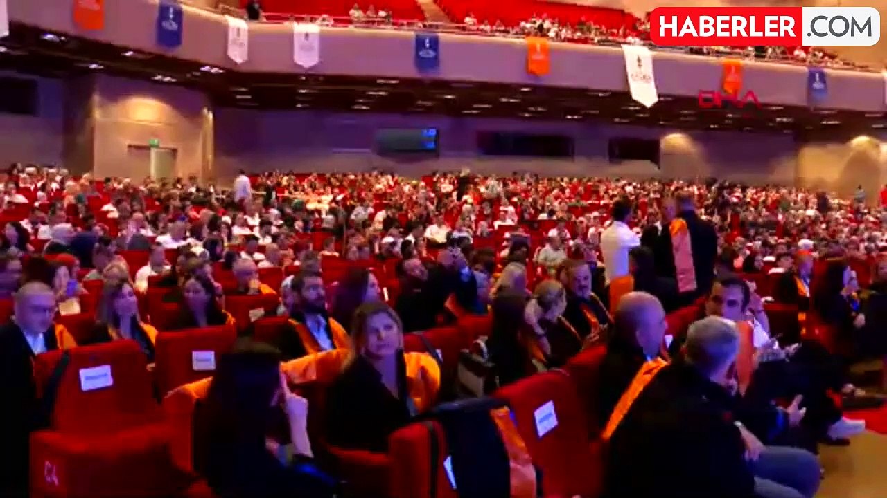 İstanbul Galata Üniversitesi'nde Mezuniyet Töreni Gerçekleştirildi