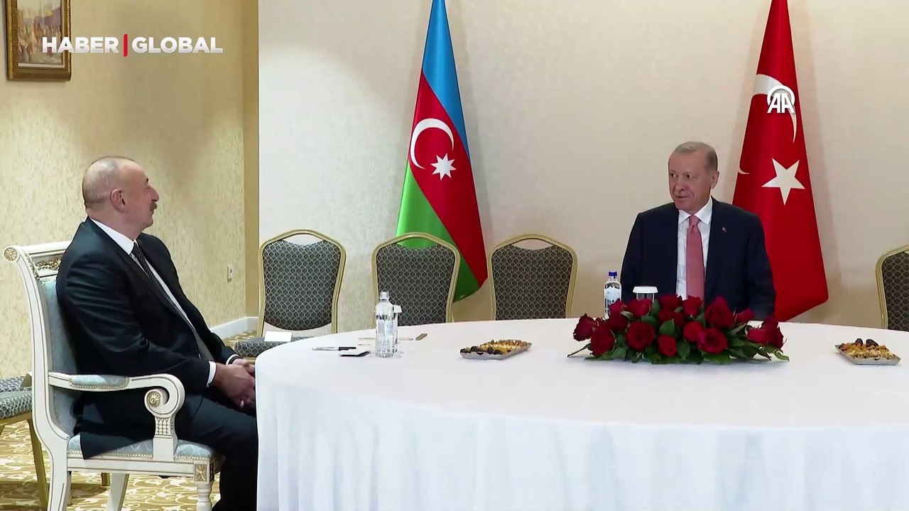 Cumhurbaşkanı Erdoğan, Azerbaycan Cumhurbaşkanı Aliyev ve Pakistan Başbakanı Şerif ile bir araya geldi