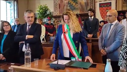 Prato, il giuramento della sindaca Ilaria Bugetti
