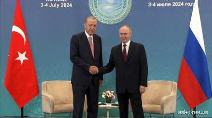Putin vede Erdogan ad Astana: "Nostre relazioni in costante sviluppo"