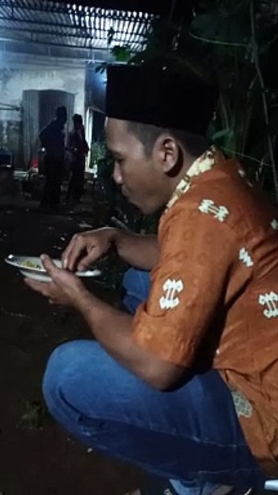 Mukbang tengah malam