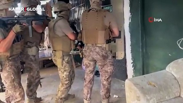 Antalya'da zehir tacirlerine büyük darbe: Kilolarca uyuşturucu madde ele geçirildi