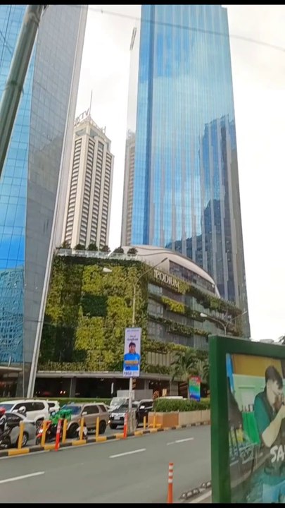 ORTIGAS BGC AREA WALK