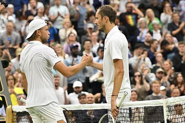 Wimbledon : Courageux, Müller s'incline contre Medvedev