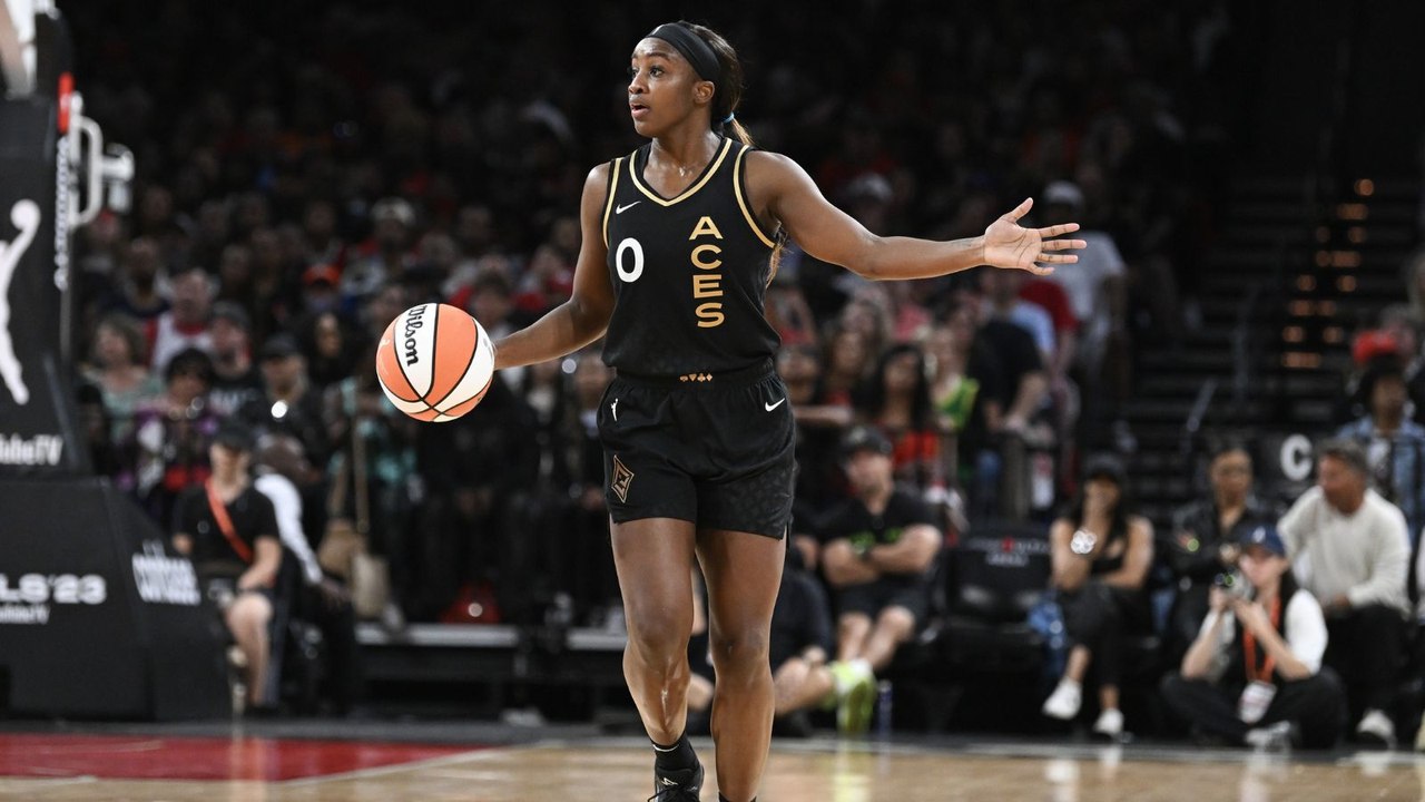 Las Vegas Aces Dominate Indiana in Record-Breaking WNBA Game