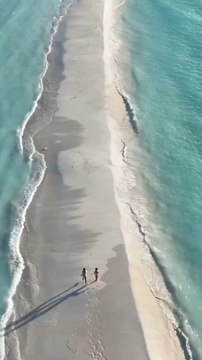 LA MAGNIFIQUE plage de Los Roques au Venezuela