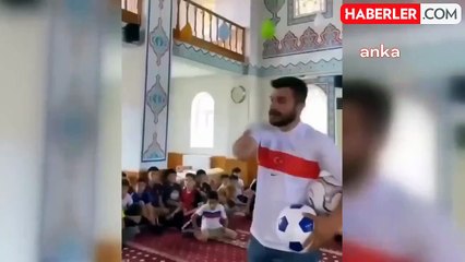 Çorum ASKF Başkanı Ferhat Arıcı, camide çocuklarla futbol oynadı