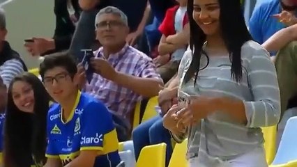 (26)Most Beautiful Kisses Moments in Football