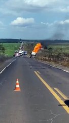 Caminhão-tanque explode no Pará e deixa equipe do SBT ferida