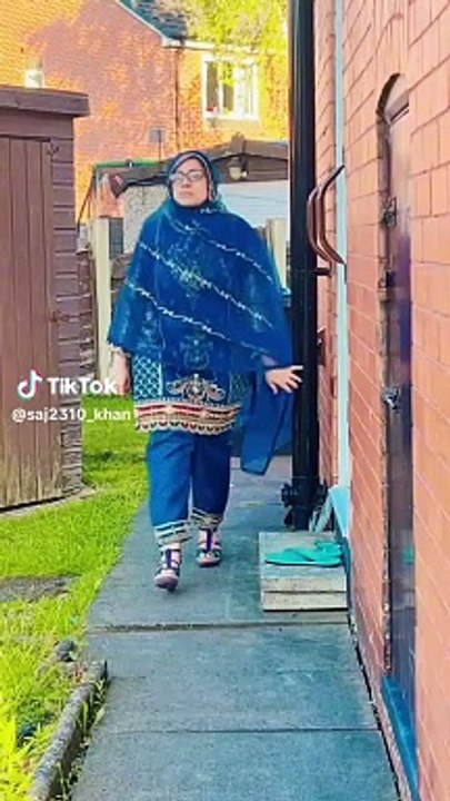 Tanu pagal pan lagda