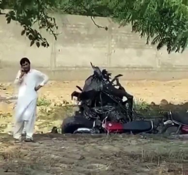 Vídeo mostra imagens do local onde explosão matou 5 pessoas no Paquistão