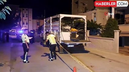 Kamyonetin altında kalan çocuk hayatını kaybetti