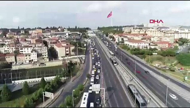 Haliç Köprüsü'nde asfalt yenileme çalışması başladı; trafik yoğunluğu oluştu