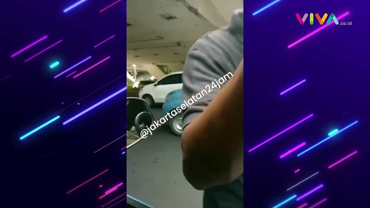 Fortuner Pelat Dinas Nyaris Baku Hantam Lawan Sopir Taksi