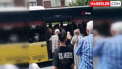 Pendik'te İETT Otobüsünde Yolcular Arasında Kavga Çıktı
