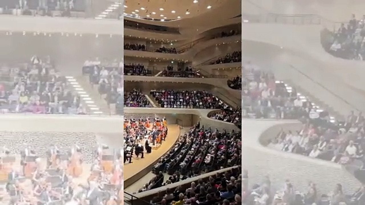 Amburgo, ovazione per l'orchestra della Fenice di Venezia in trasferta: il concerto per duemila spettatori in Germania