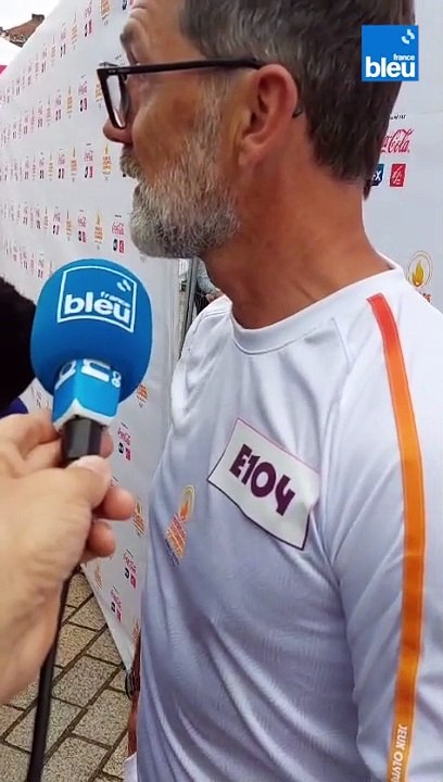 JO Paris 2024 : Eric Sikora, ancien joueur de Lens, fier de porter la flamme olympique