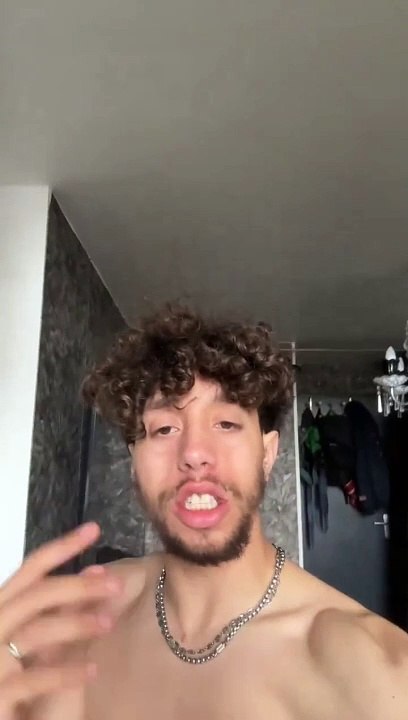 "Si il y en a un qui ose retirer le voile de mes soeurs"