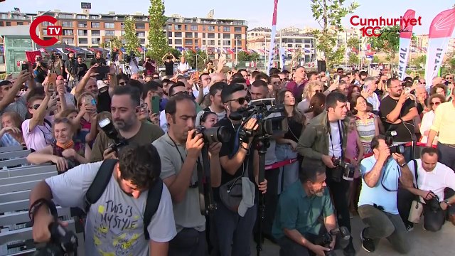 Ediz Hun Kaktüs Müzesi'nin öyküsünü anlattı: Siz nasıl buyurursanız, biz amadeyiz...