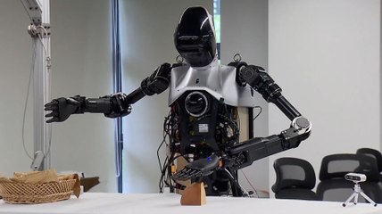 Así es el robot androide con el que China quiere plantar cara a Tesla o Boston Dynamics