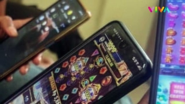DETIK-DETIK Polisi Tangkap 3 Pemuda lagi Asik Main JUDOL