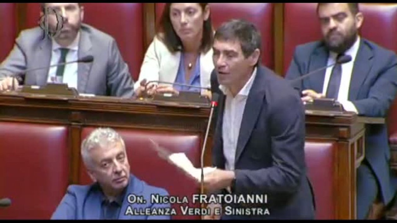 Fratoianni(Avs): vergognoso negare parola catastrofe per Gaza