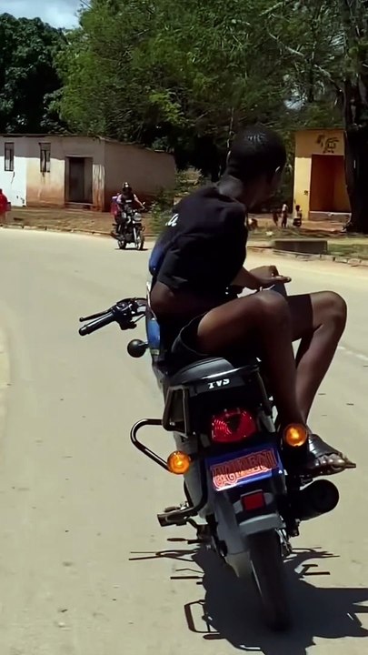 Rip fam Nilijua tutakutana tena ila sio kesi tutakutana mbinguni BIKELIFE alipata ajar naskia ajaamka mpaka umauti mbele yeke nyuma yetu  poleni wanangu wa mtwara