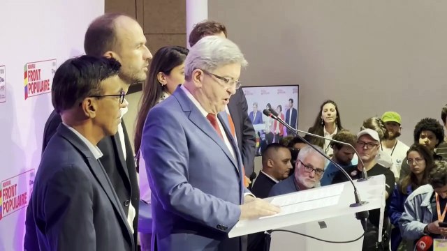 Más de 200 renuncias en la segunda vuelta para intentar evitar mayoría absoluta de Le Pen